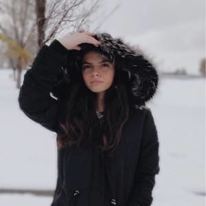 Meet your Posher, Camila